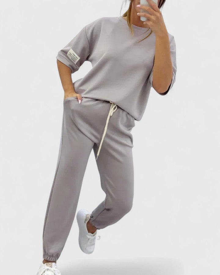 Stacy | Two-Piece Comodo Set