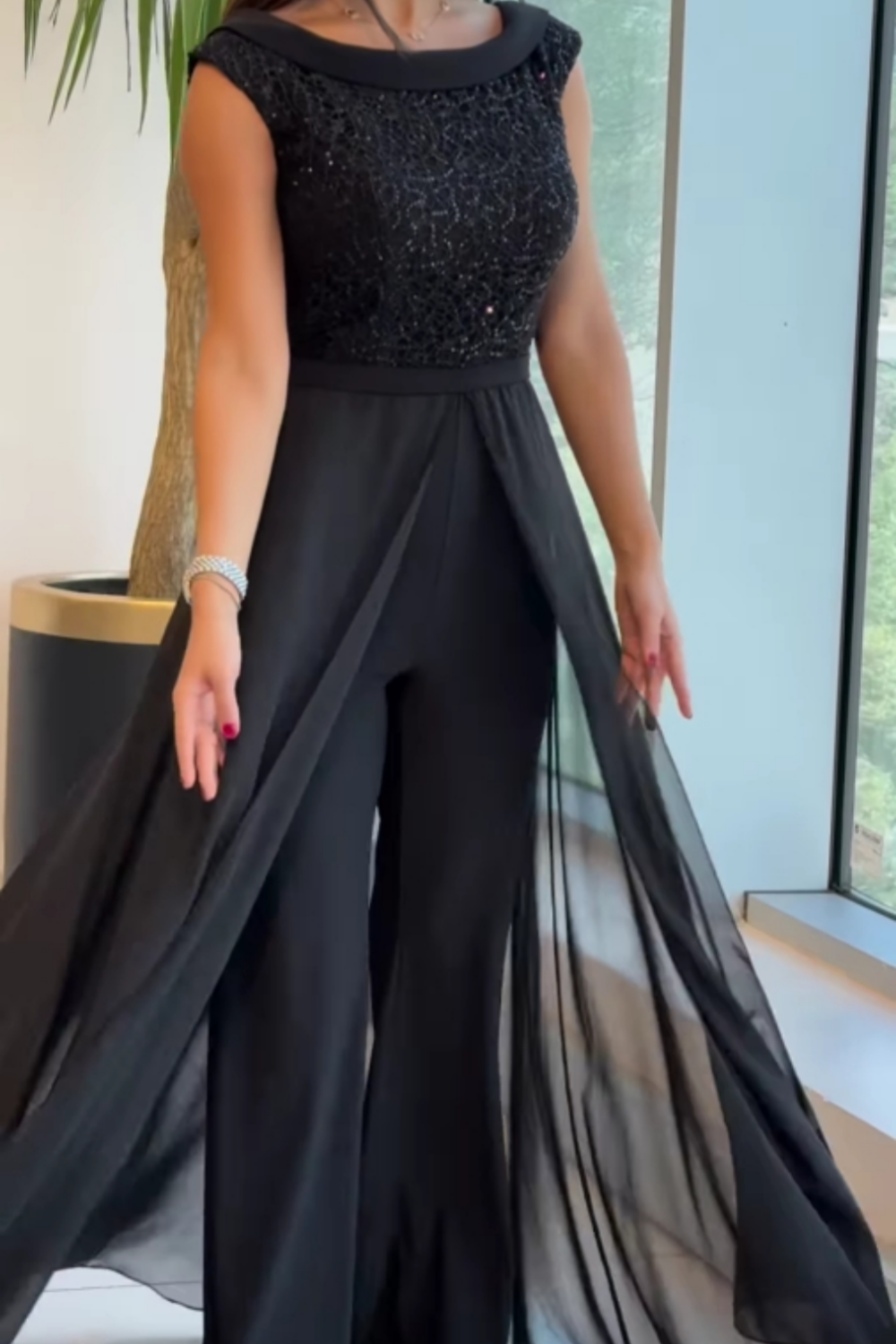 Zoraida™ | Stylish Sleeveless Jumpsuit