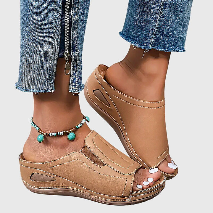ARETHA | COMFY SANDALS