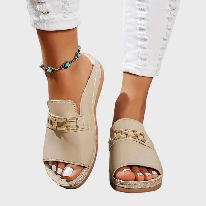 BEATRICE | COMFY SANDALS