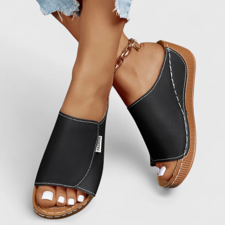 CELESTRIA | COMFY SANDALS
