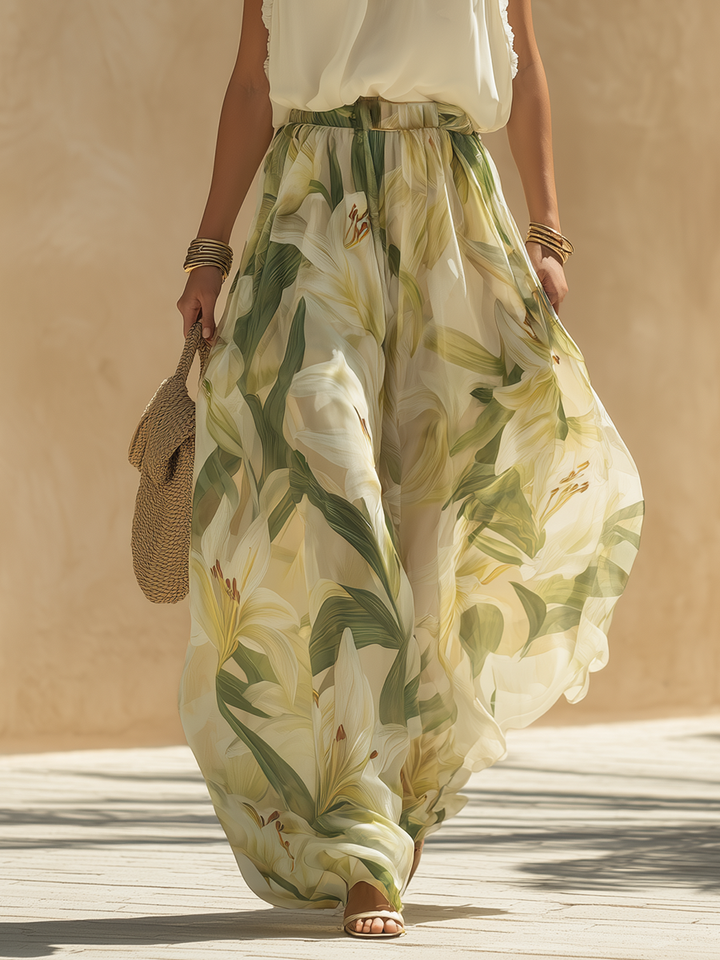 Lysandra | Elegant Lily-Print Fluid Set
