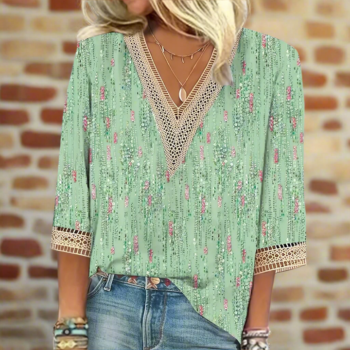 Kinley™ | Chic Floral Blouse