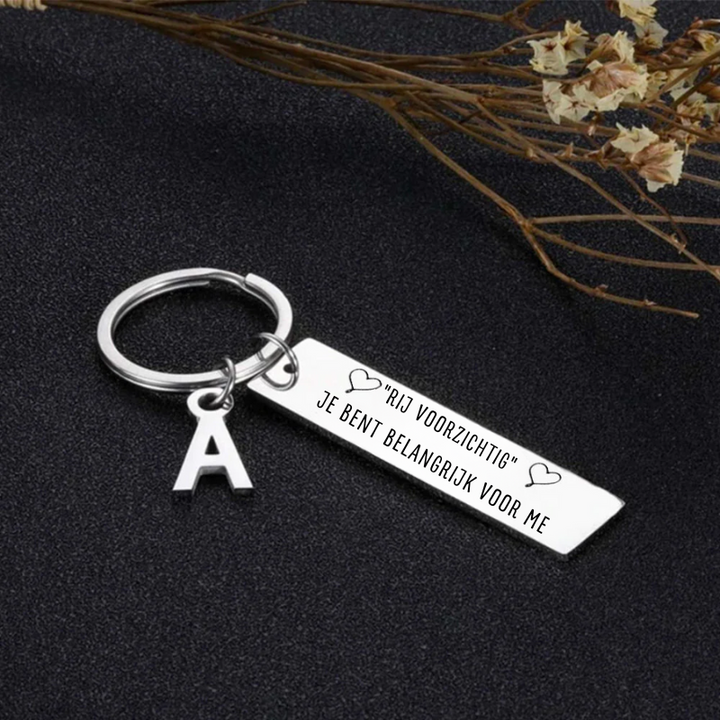 LYNN & CO | 'Rij voorzichtig' - Sleutelhanger voor iemand van wie je houdt!