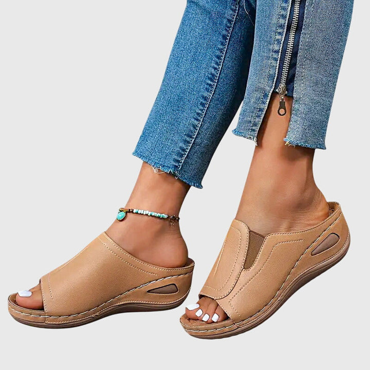 ARETHA | COMFY SANDALS