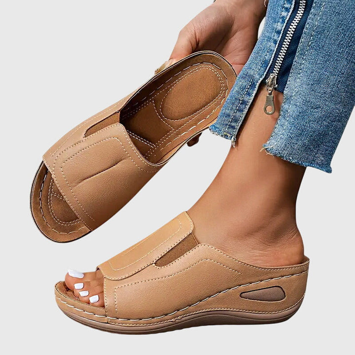 ARETHA | COMFY SANDALS