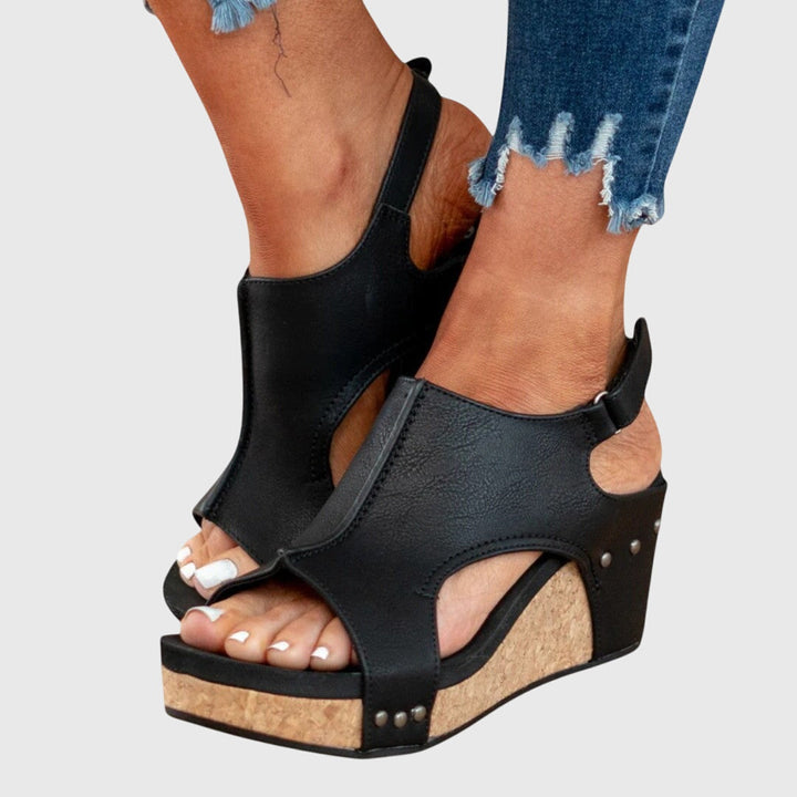 ADELA | COMFY SANDALS
