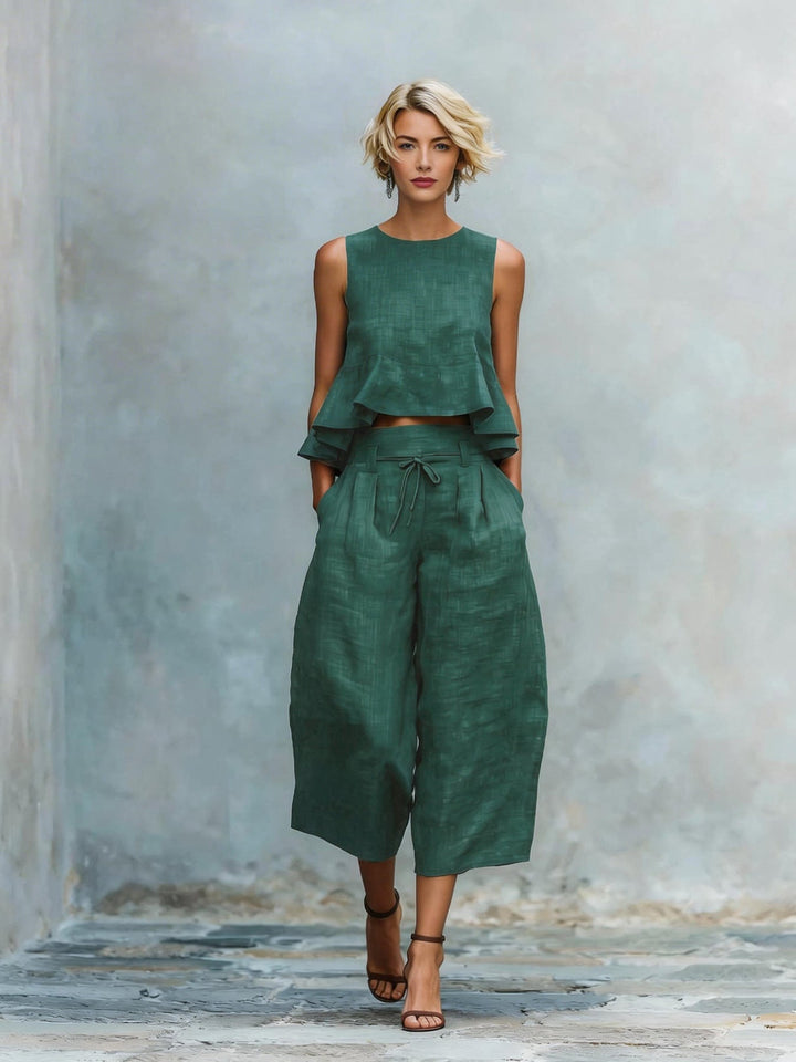 Women's two-piece set with a ruched hem
