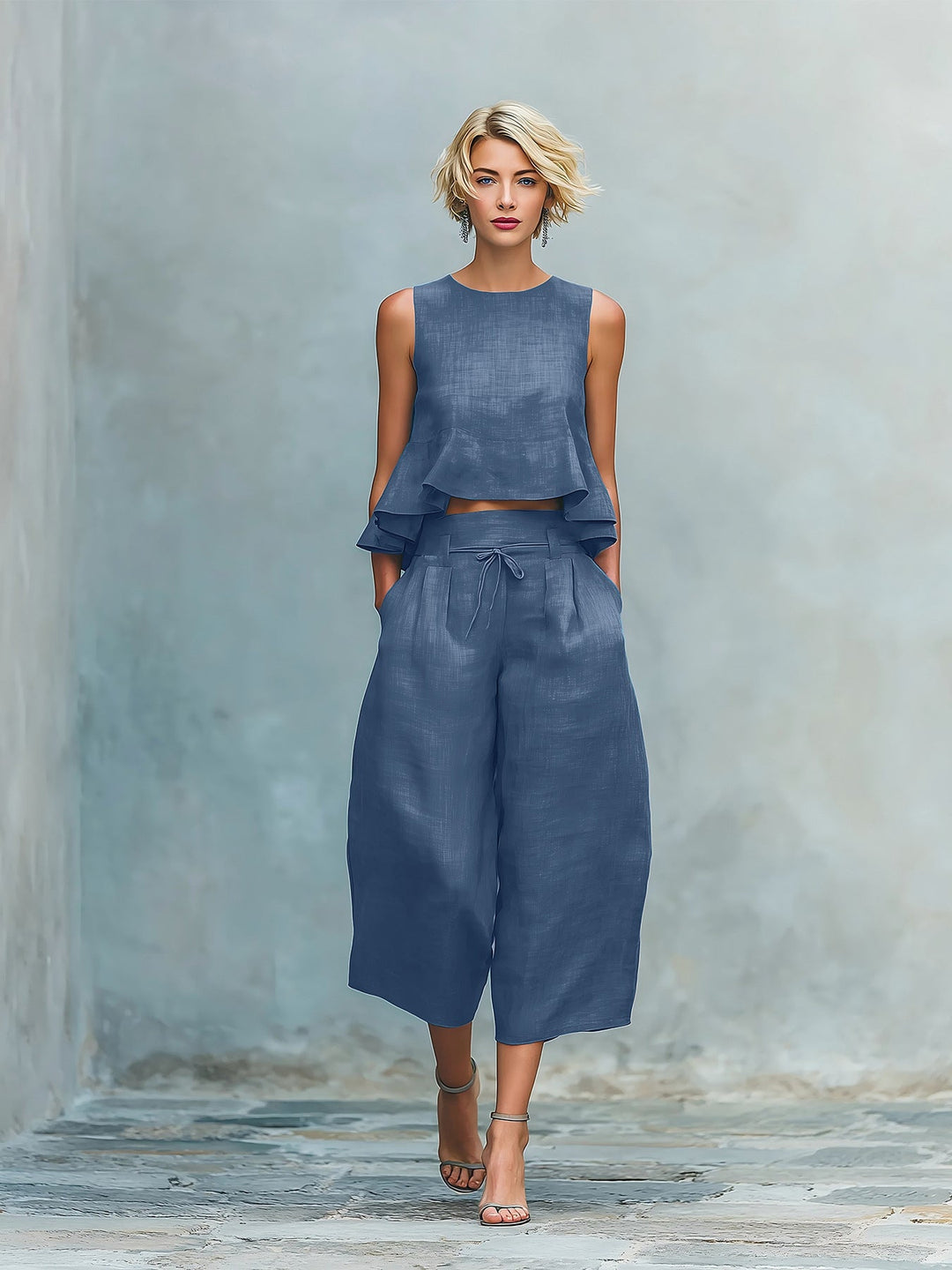 Women's two-piece set with a ruched hem