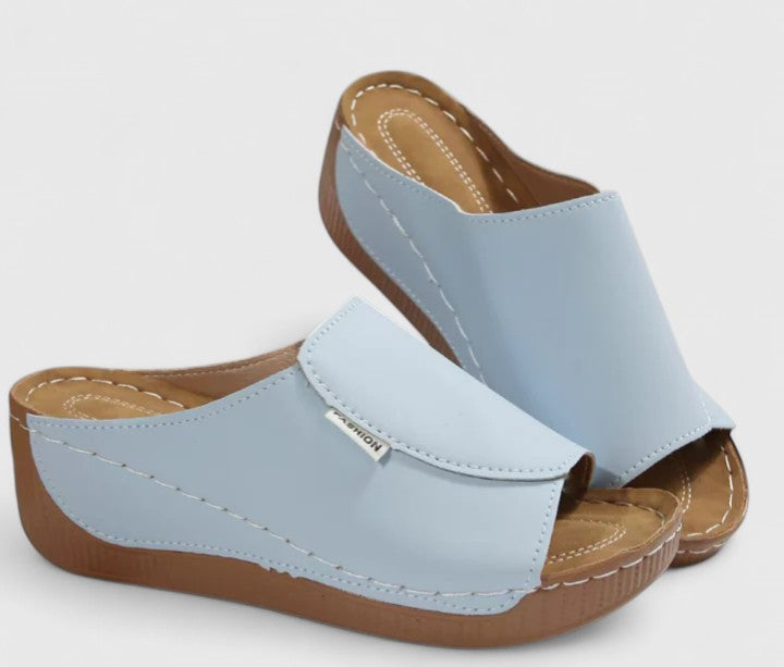 CELESTRIA | COMFY SANDALS