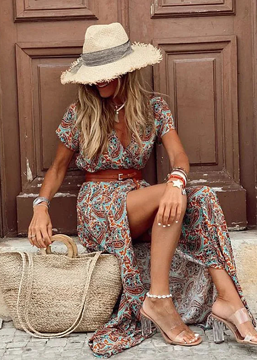 Justine™ – Long flowing bohemian dress with belt