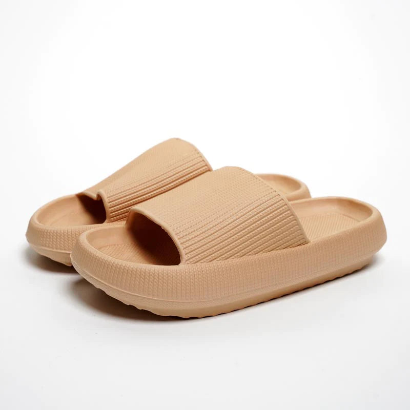 LYNN & CO - Cloud Slippers™