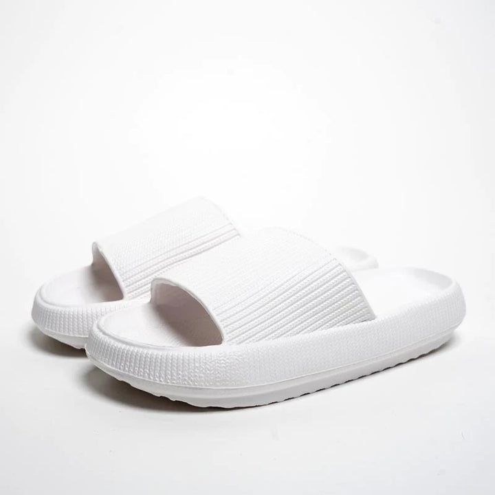 LYNN & CO - Cloud Slippers™